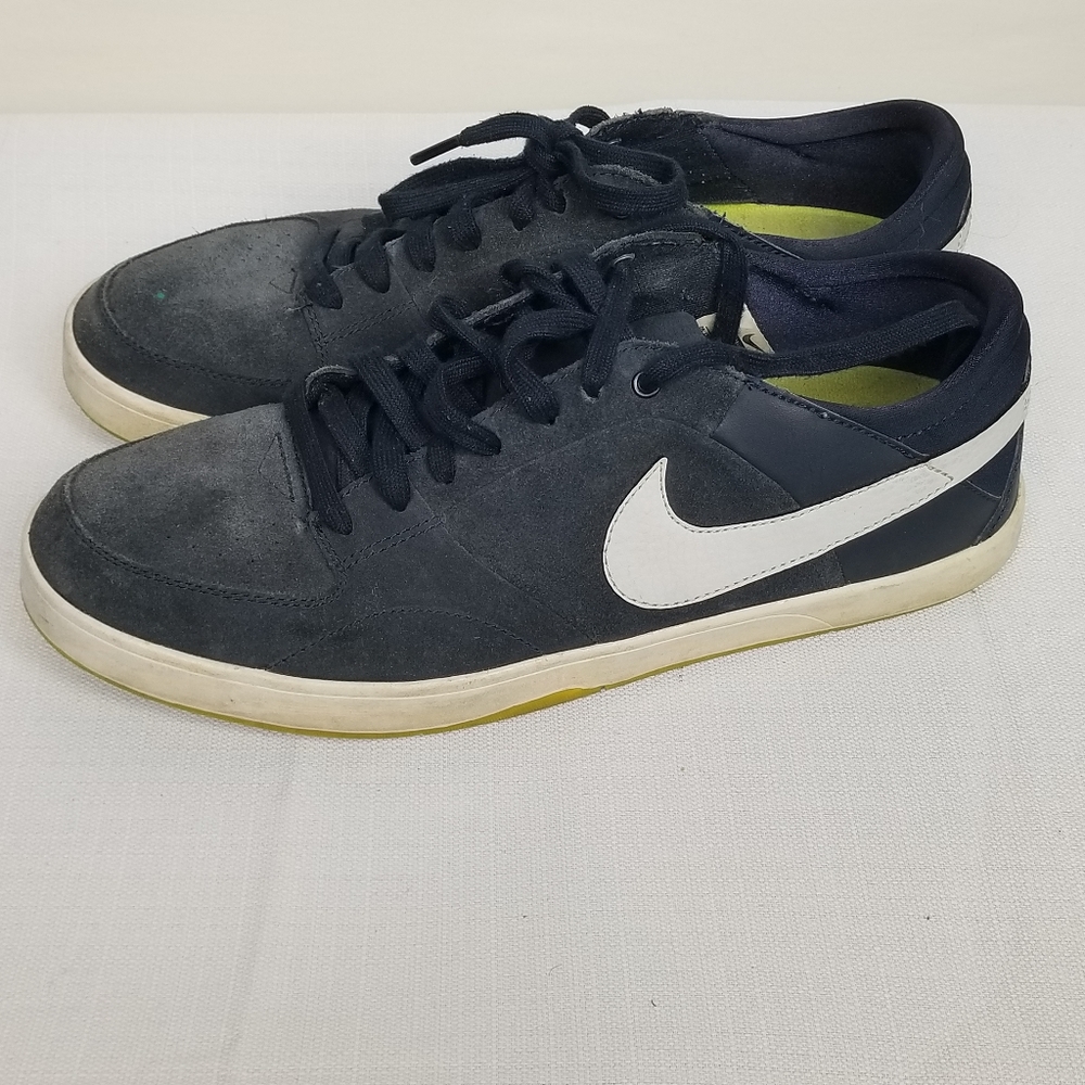 Nike blue suede Lunarlon skateboard shoes